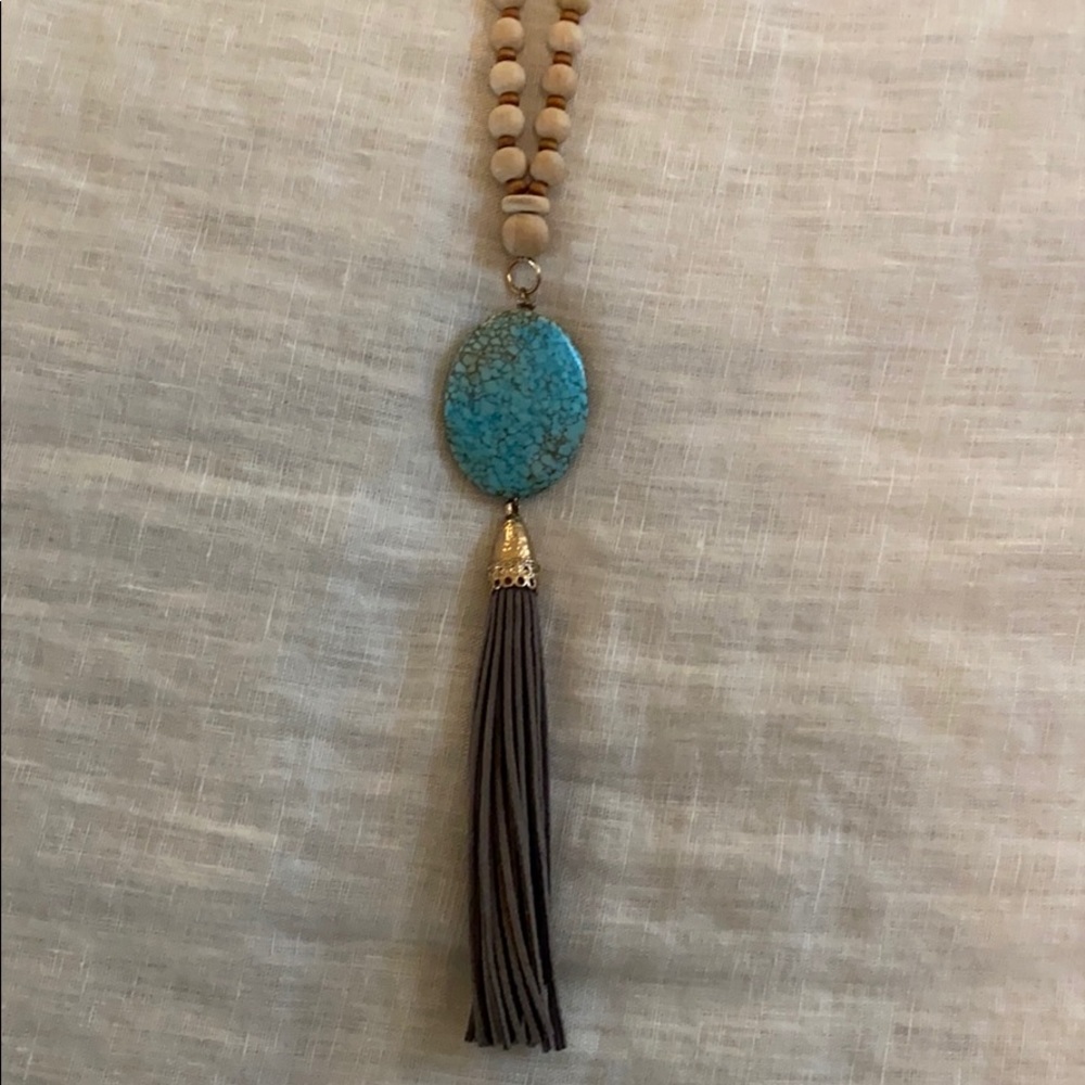 Long necklace - Picture 2 of 2